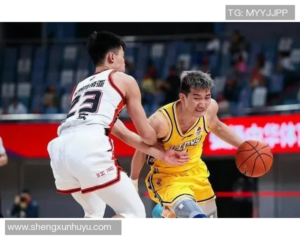 孙铭徽:从年轻新星到篮球场上的领军人物的成长之路